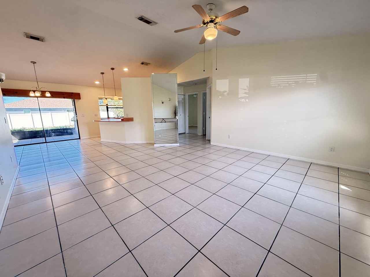 2225 Se Melaleuca Blvd - Photo 4 of 23