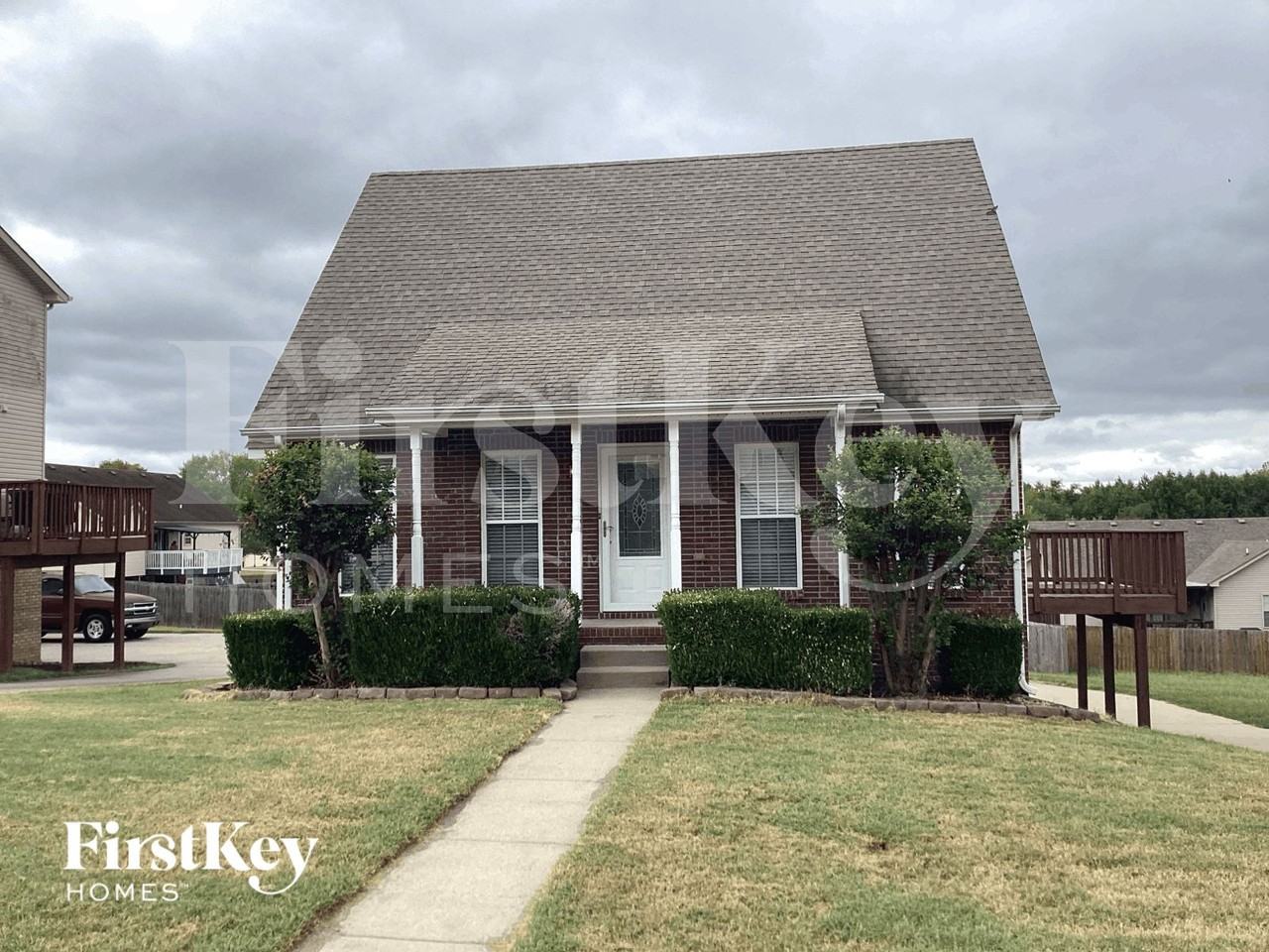 644 Foxfield Dr