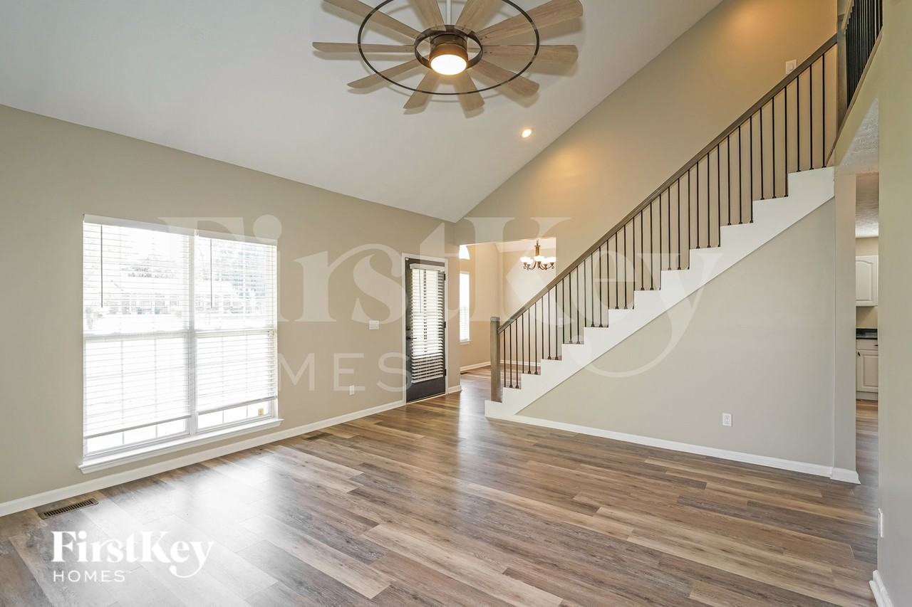 110 Earline Dr - Photo 4 of 19