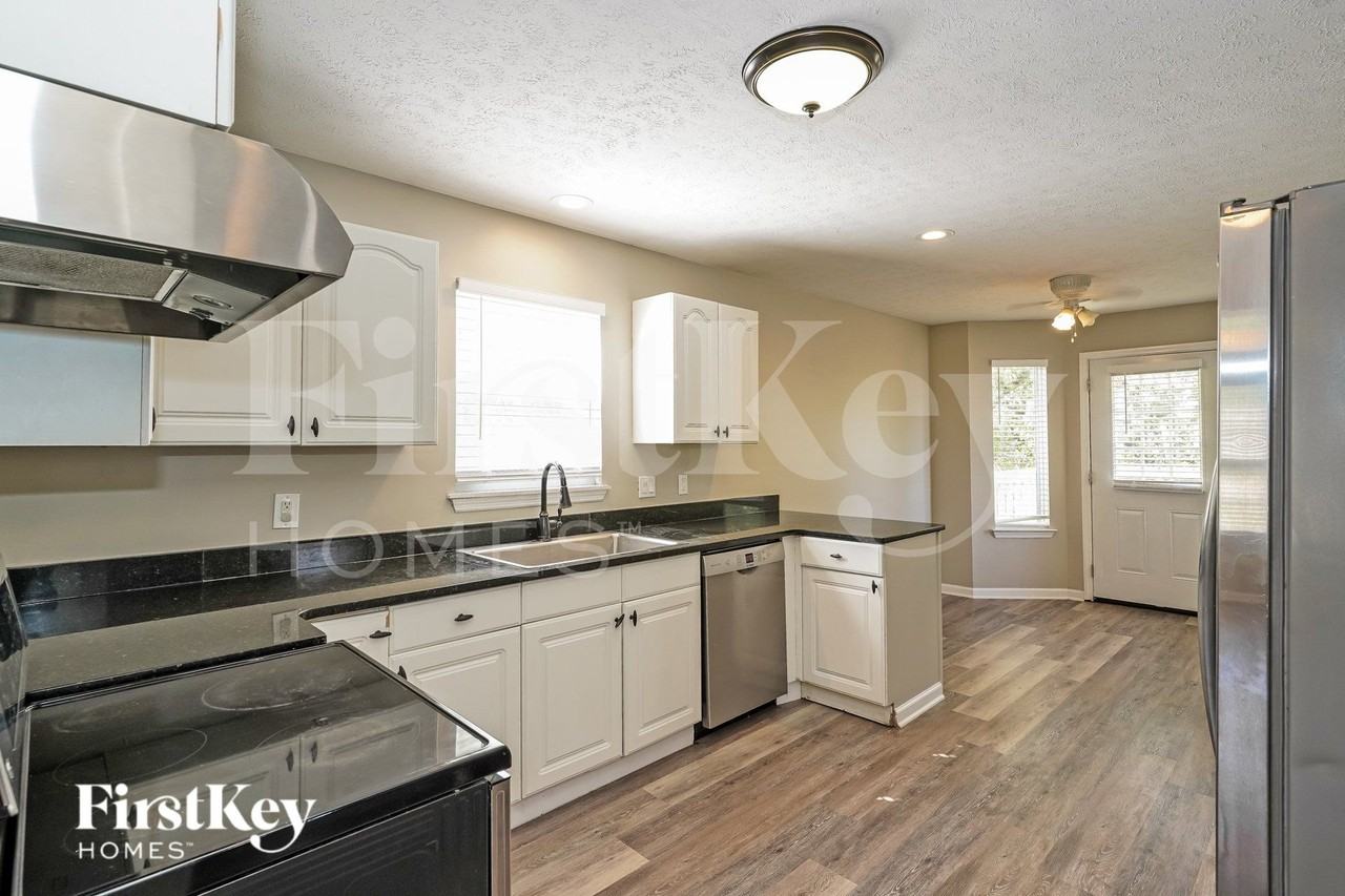 110 Earline Dr - Photo 7 of 19