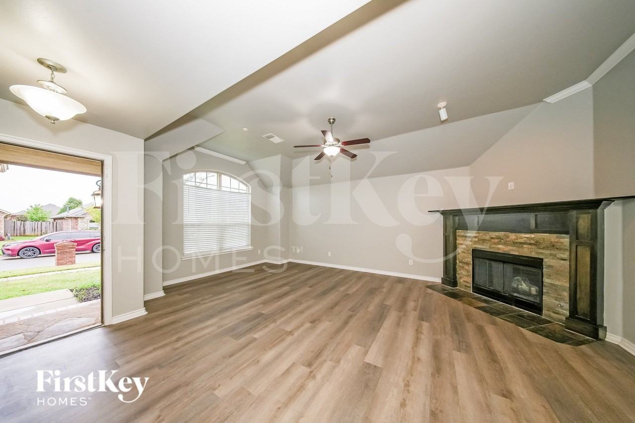 3325 Nwst Street - Photo 2 of 19