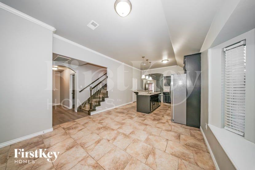 3325 Nwst Street - Photo 5 of 19