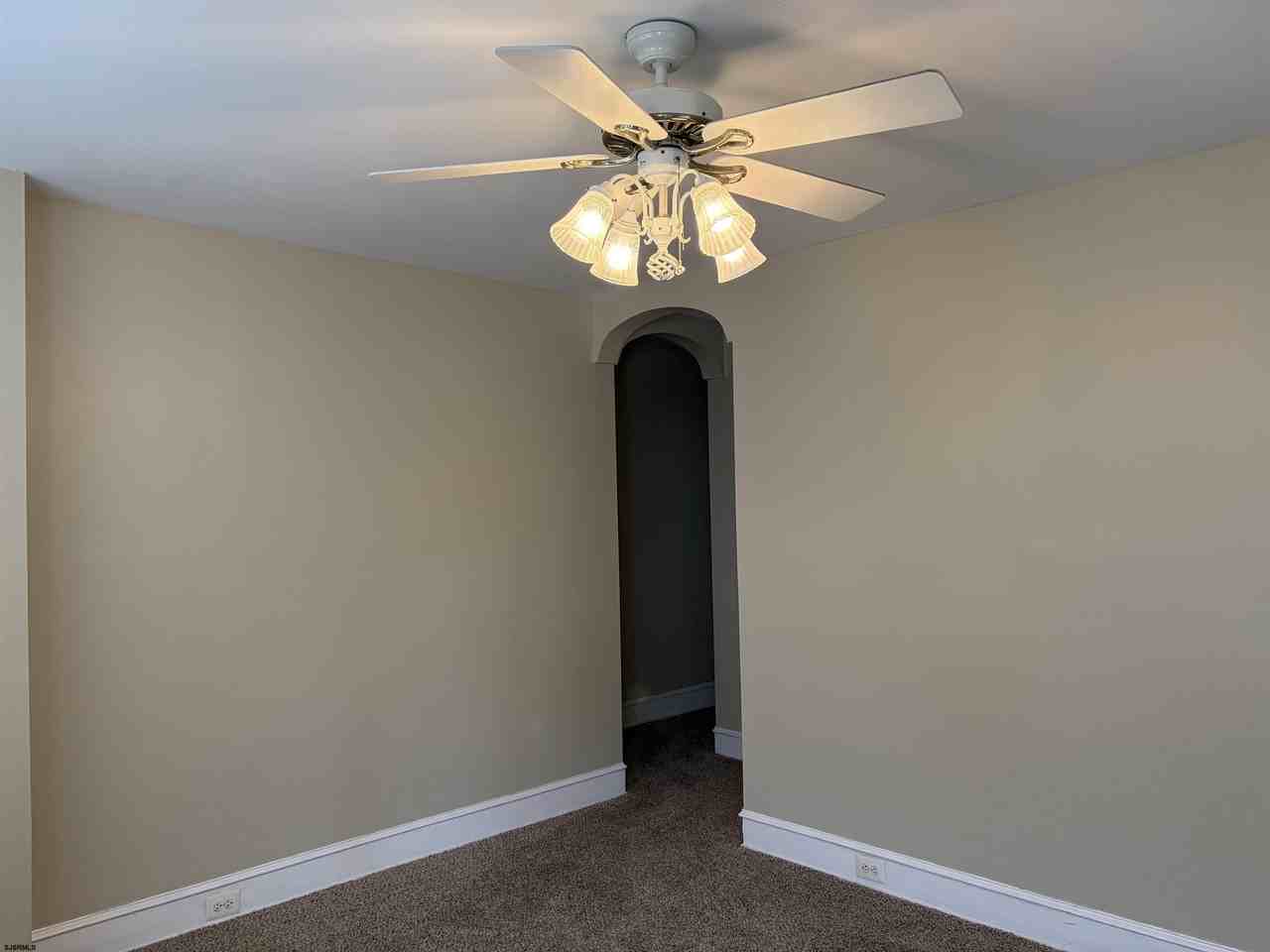 1 N Washington Ave - Photo 4 of 14