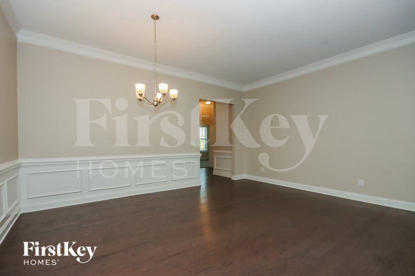 2420 Seagull Dr - Photo 5 of 15