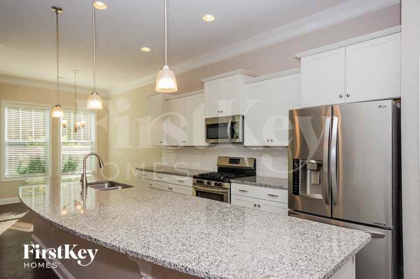 2420 Seagull Dr - Photo 7 of 15