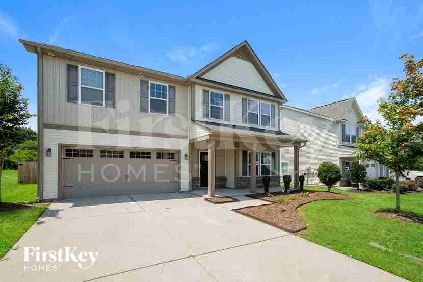 303 Whispering Hills Dr - Photo 2 of 15