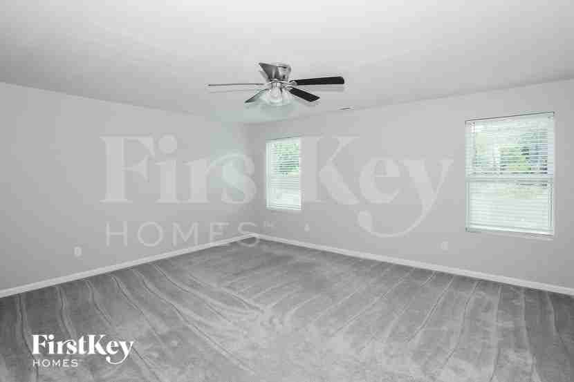 303 Whispering Hills Dr - Photo 7 of 15