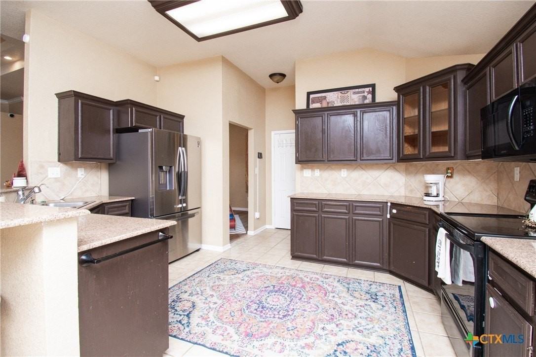 4310 Boots Dr - Photo 6 of 29