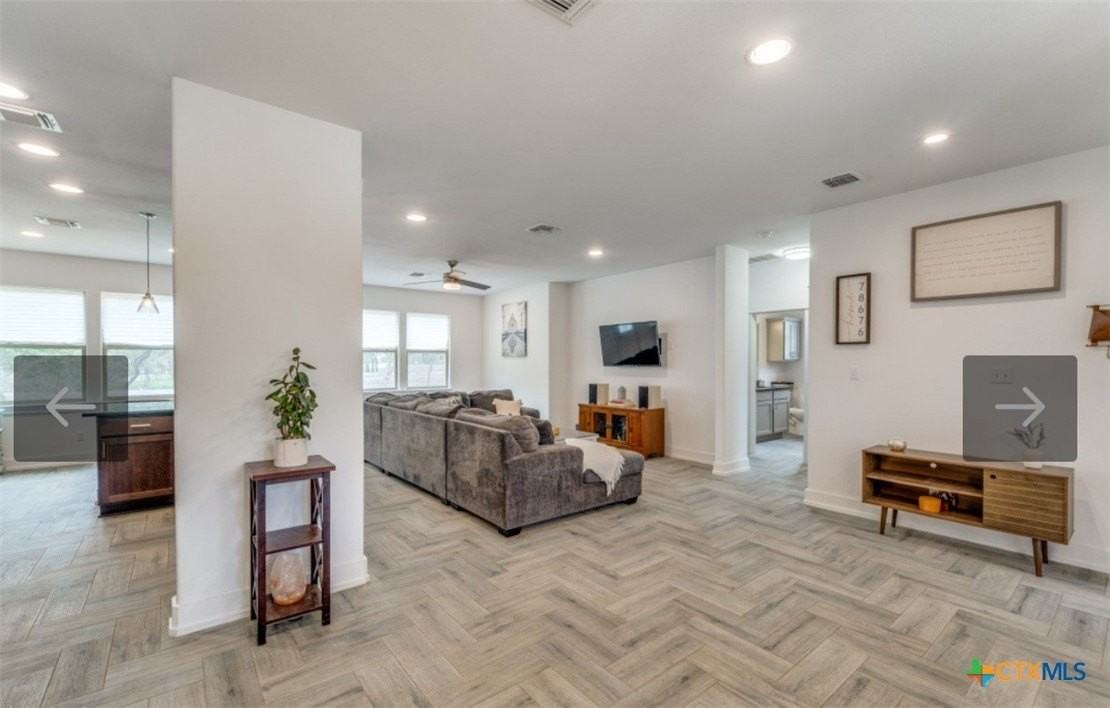 59 Long Bow Ln - Photo 4 of 13