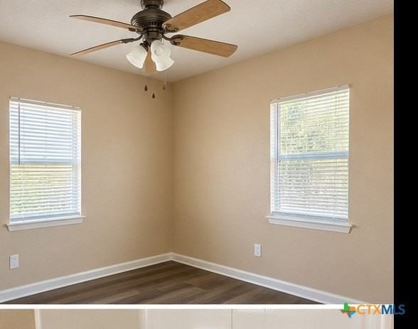 404 W Hallmark Ave #404 - Photo 5 of 7