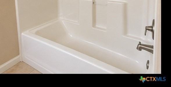 404 W Hallmark Ave #404 - Photo 7 of 7