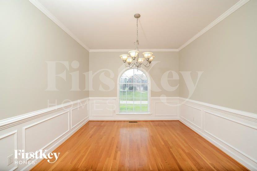 201 Bethlehem Dr - Photo 5 of 15