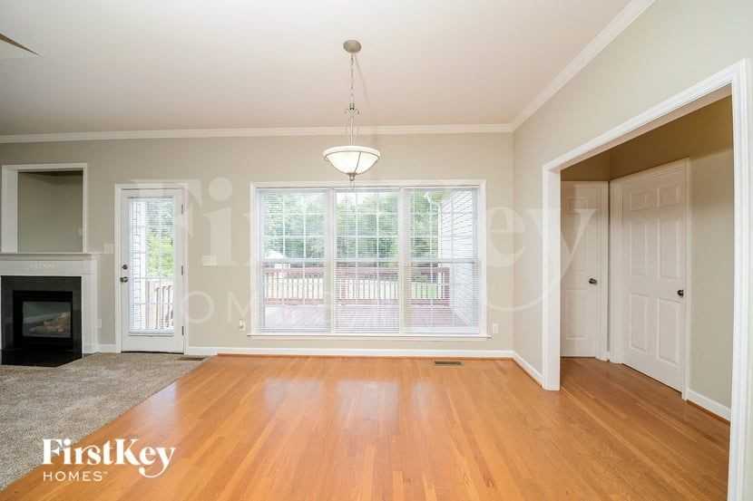 201 Bethlehem Dr - Photo 6 of 15