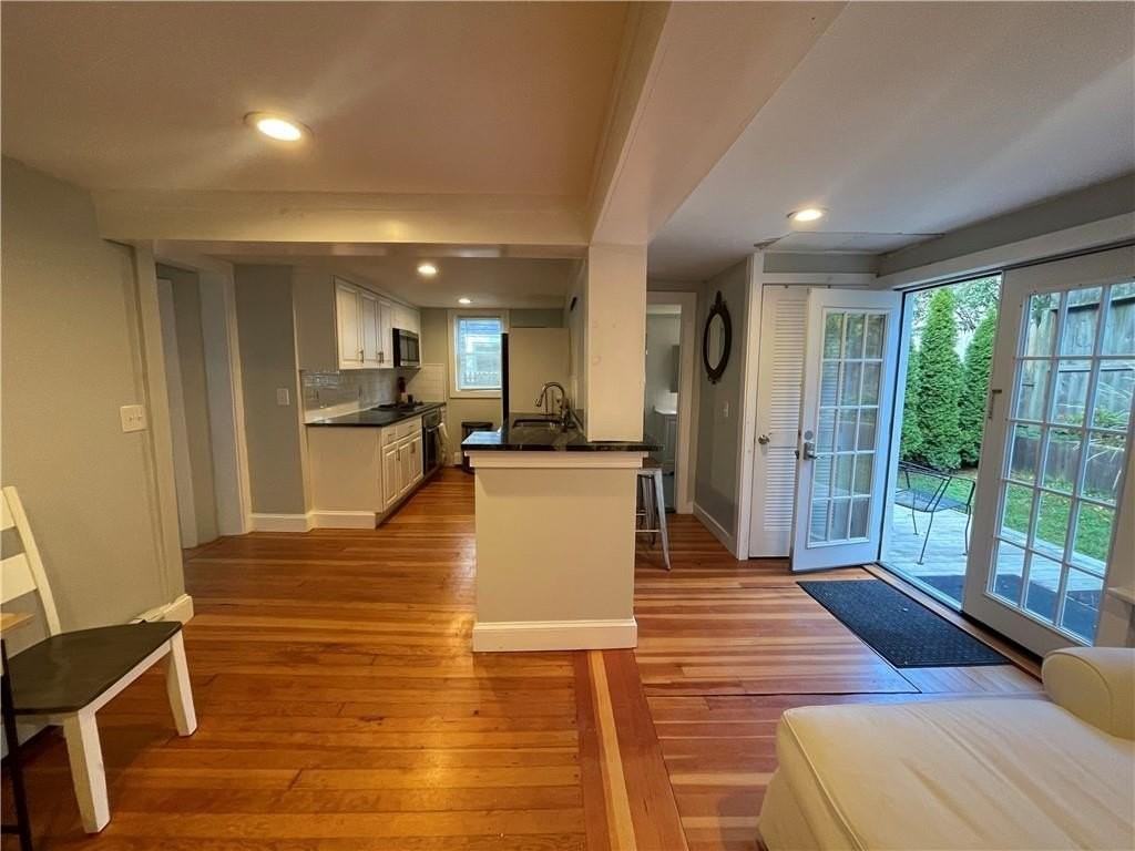 346 Spring St - Photo 3 of 28
