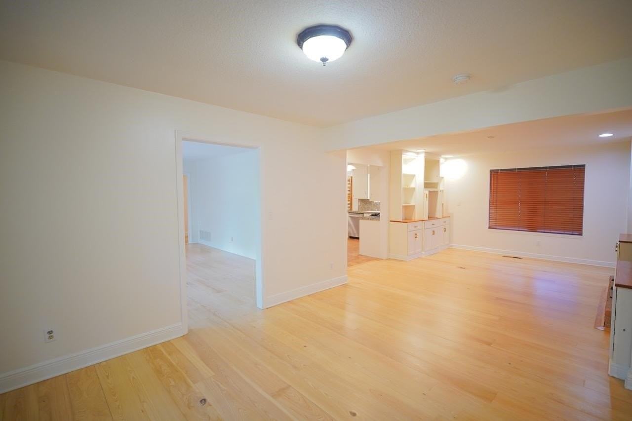 2328 Armistead Rd - Photo 5 of 38