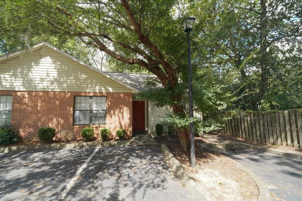 828 Ashlyn Forest Dr