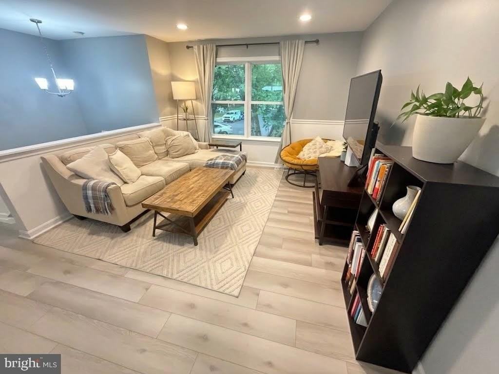 701 Kraft Ct - Photo 3 of 26