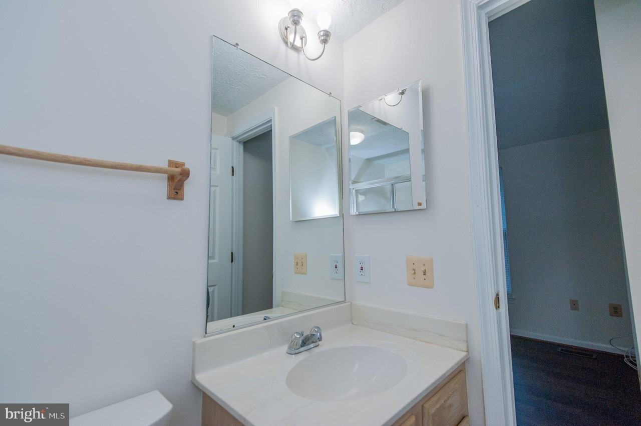 2407 Bolton Ln - Photo 7 of 40