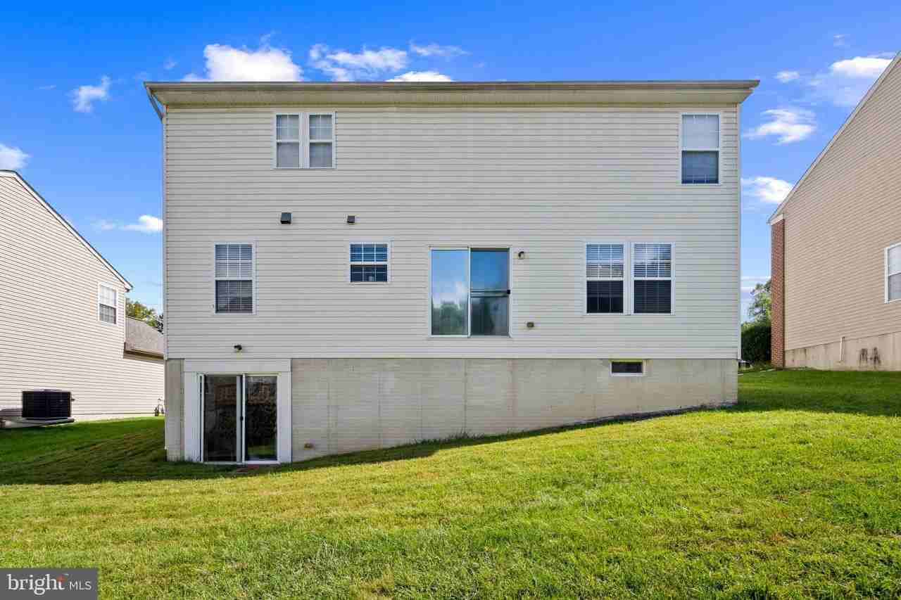 4530 Rebekka Cir - Photo 6 of 8