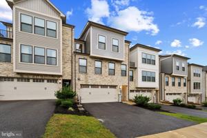 featured image of 13721 Hunt Valley Ct