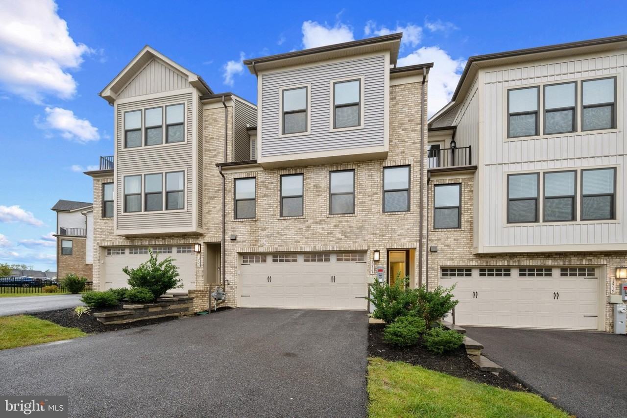 13721 Hunt Valley Ct - Photo 2 of 45