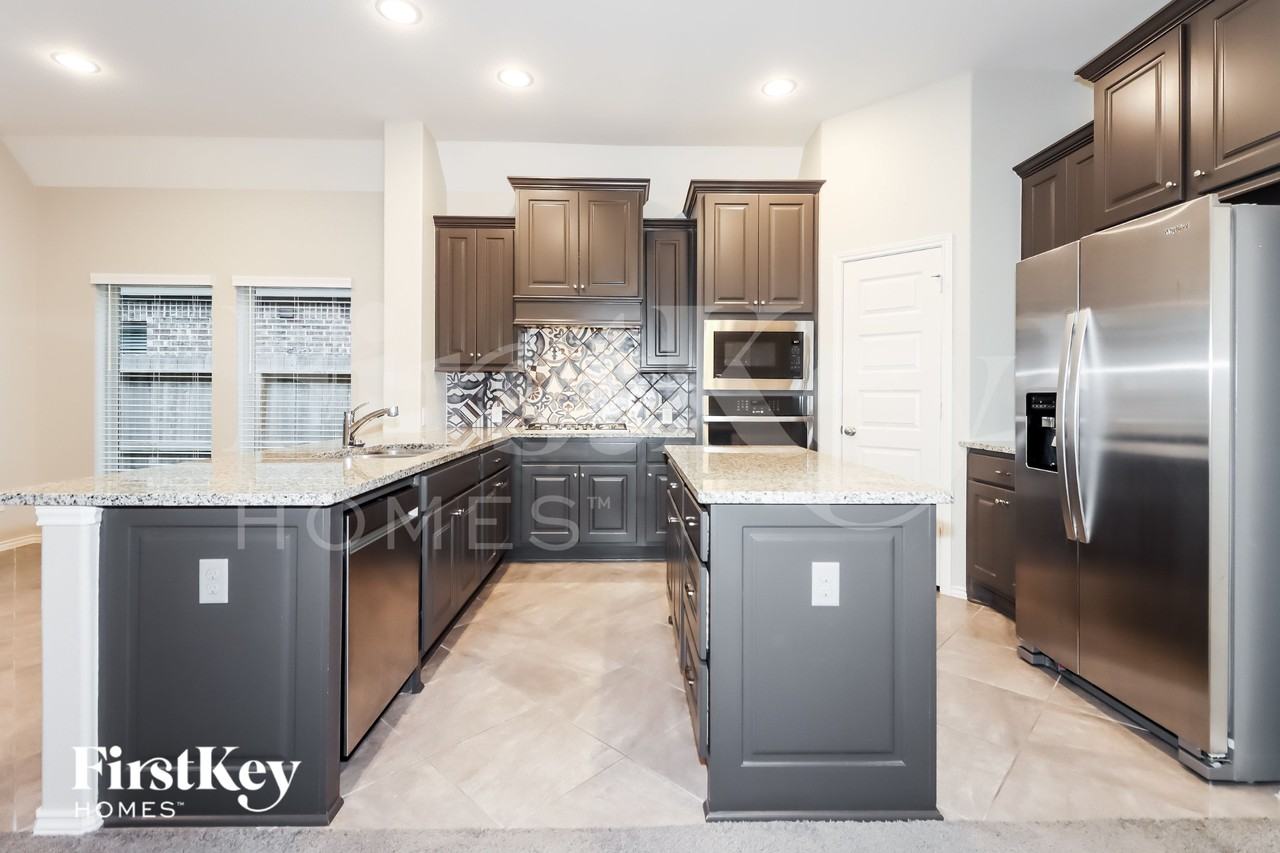 335 Jolly Ginger Dr - Photo 6 of 15