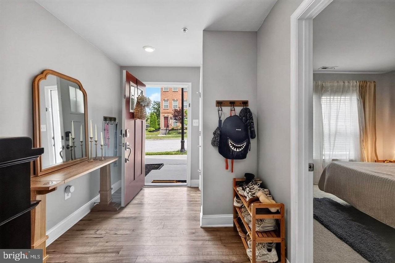 7564 Warburg Way - Photo 4 of 50