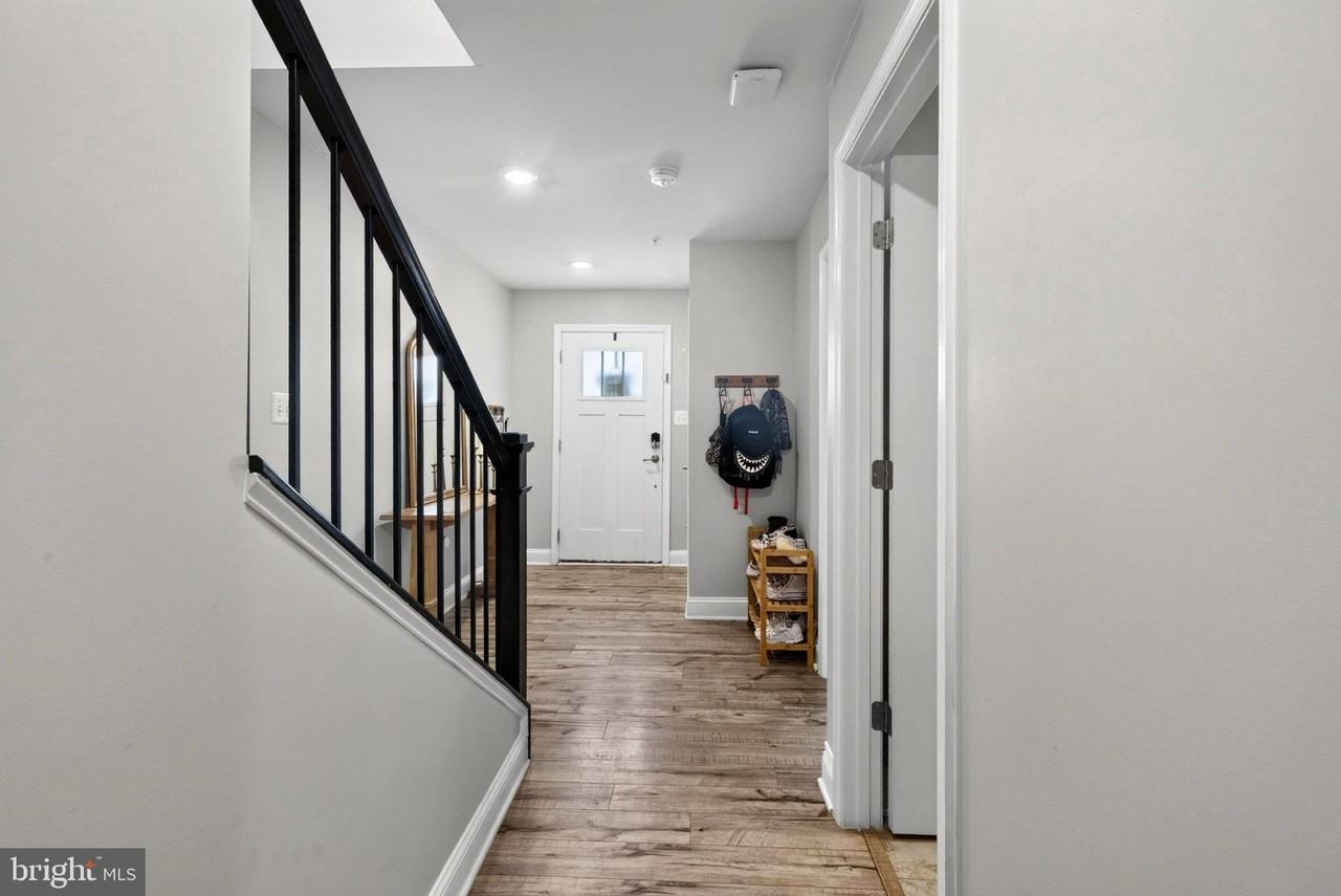 7564 Warburg Way - Photo 5 of 50