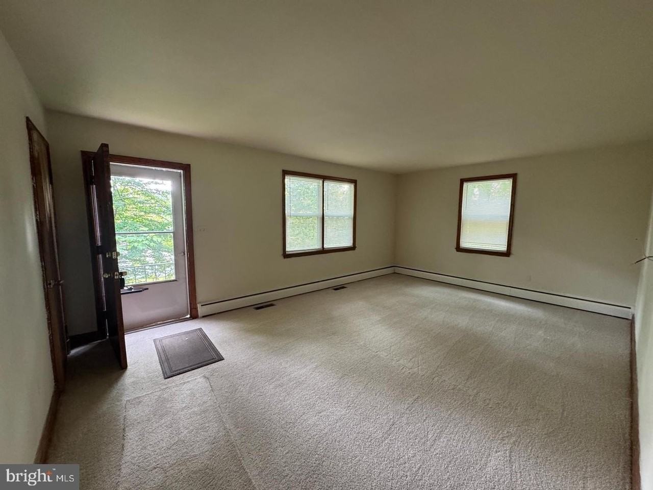 8905 Frederick Rd - Photo 5 of 27