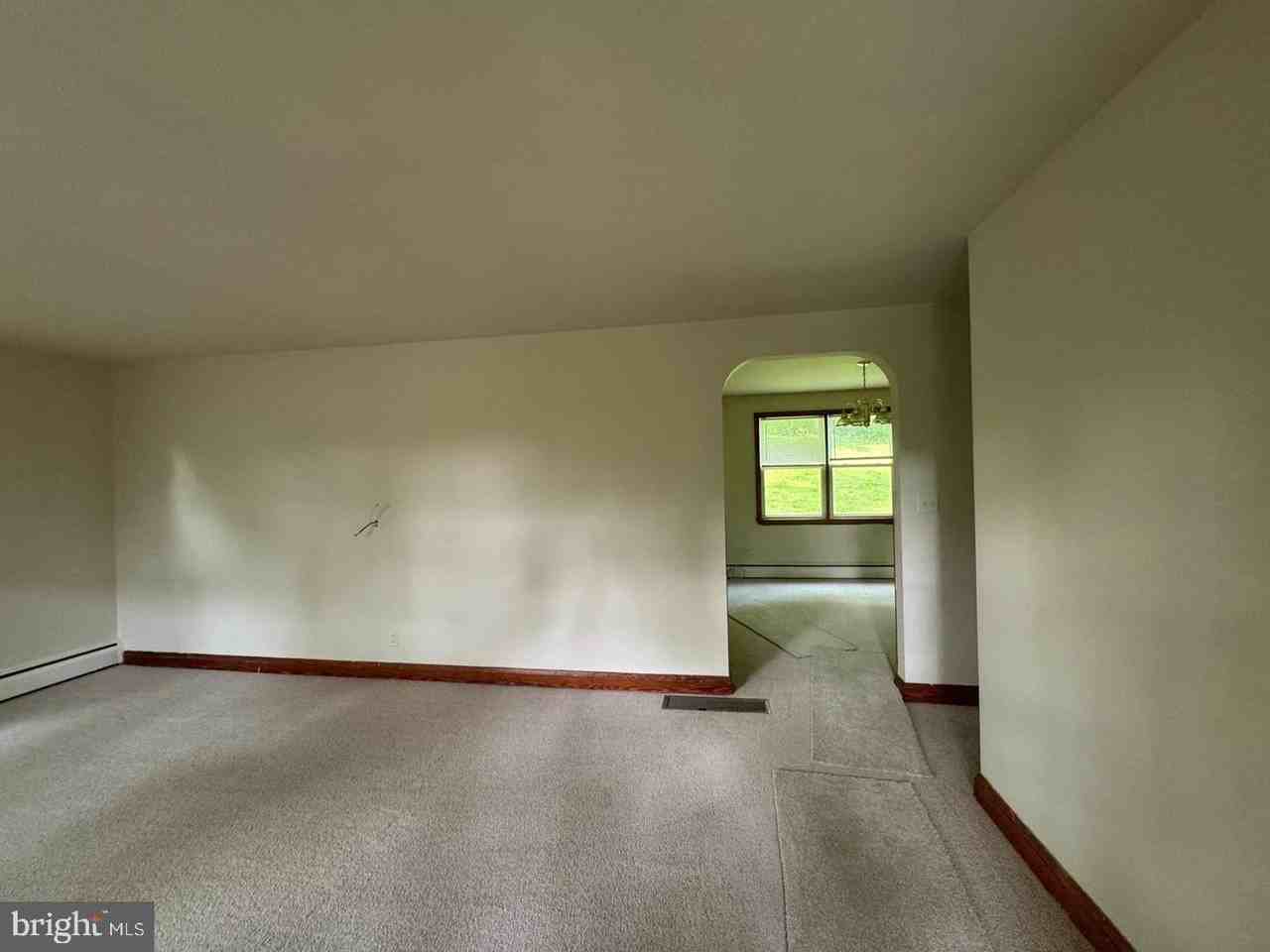 8905 Frederick Rd - Photo 7 of 27