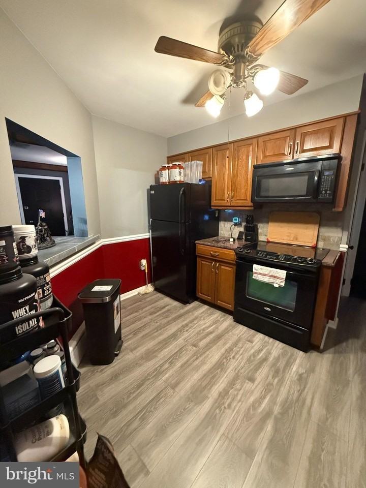 110 Gropp Ave - Photo 6 of 21