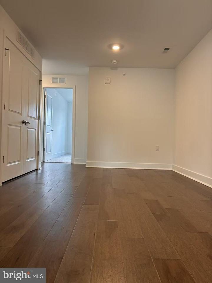 159 John Vanzandt Dr - Photo 6 of 35