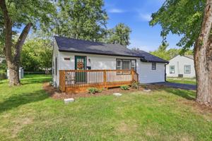 featured image of 1005 S Brockway St #NA