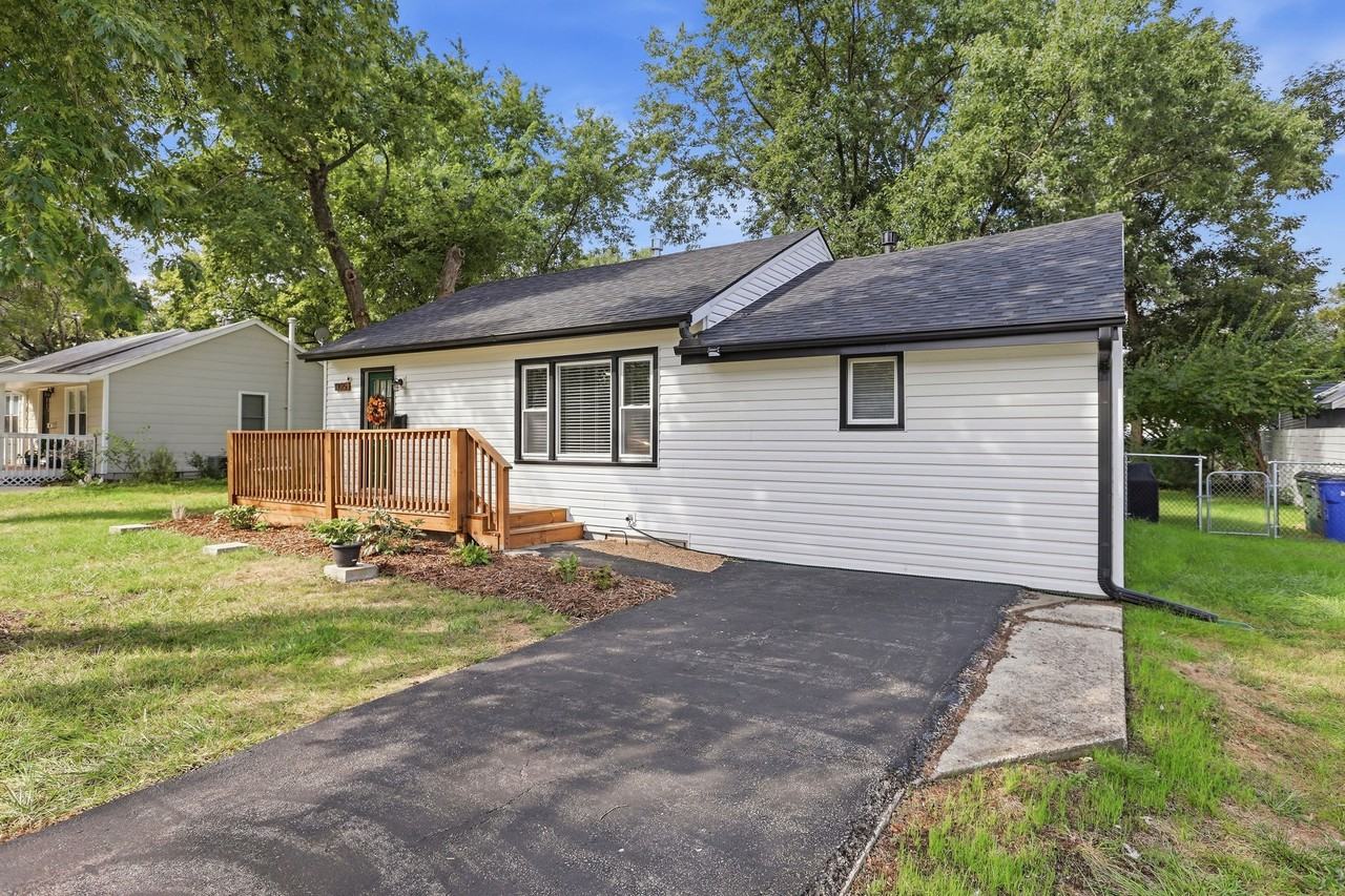 1005 S Brockway St #NA - Photo 3 of 35