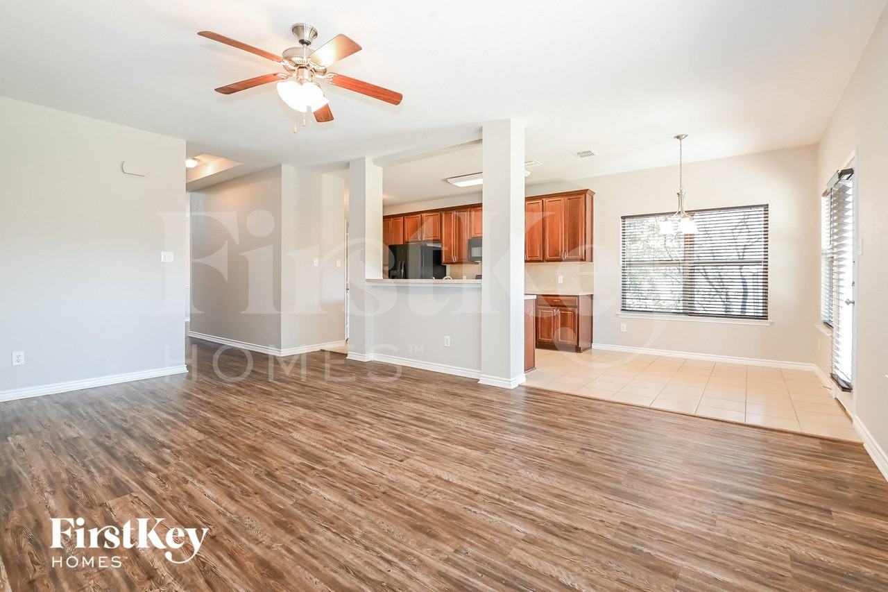 3005 Trellis Way - Photo 2 of 15