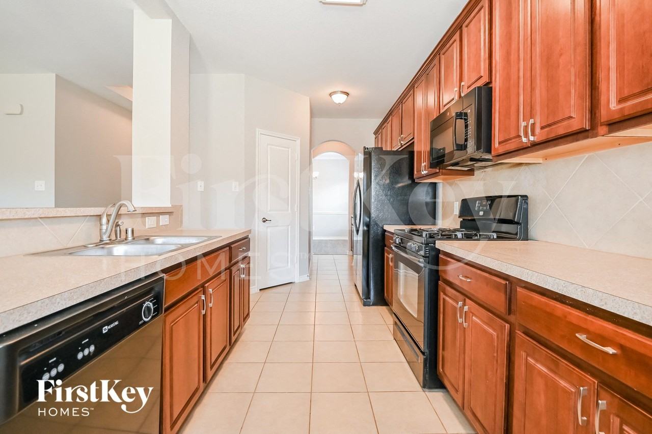 3005 Trellis Way - Photo 6 of 15