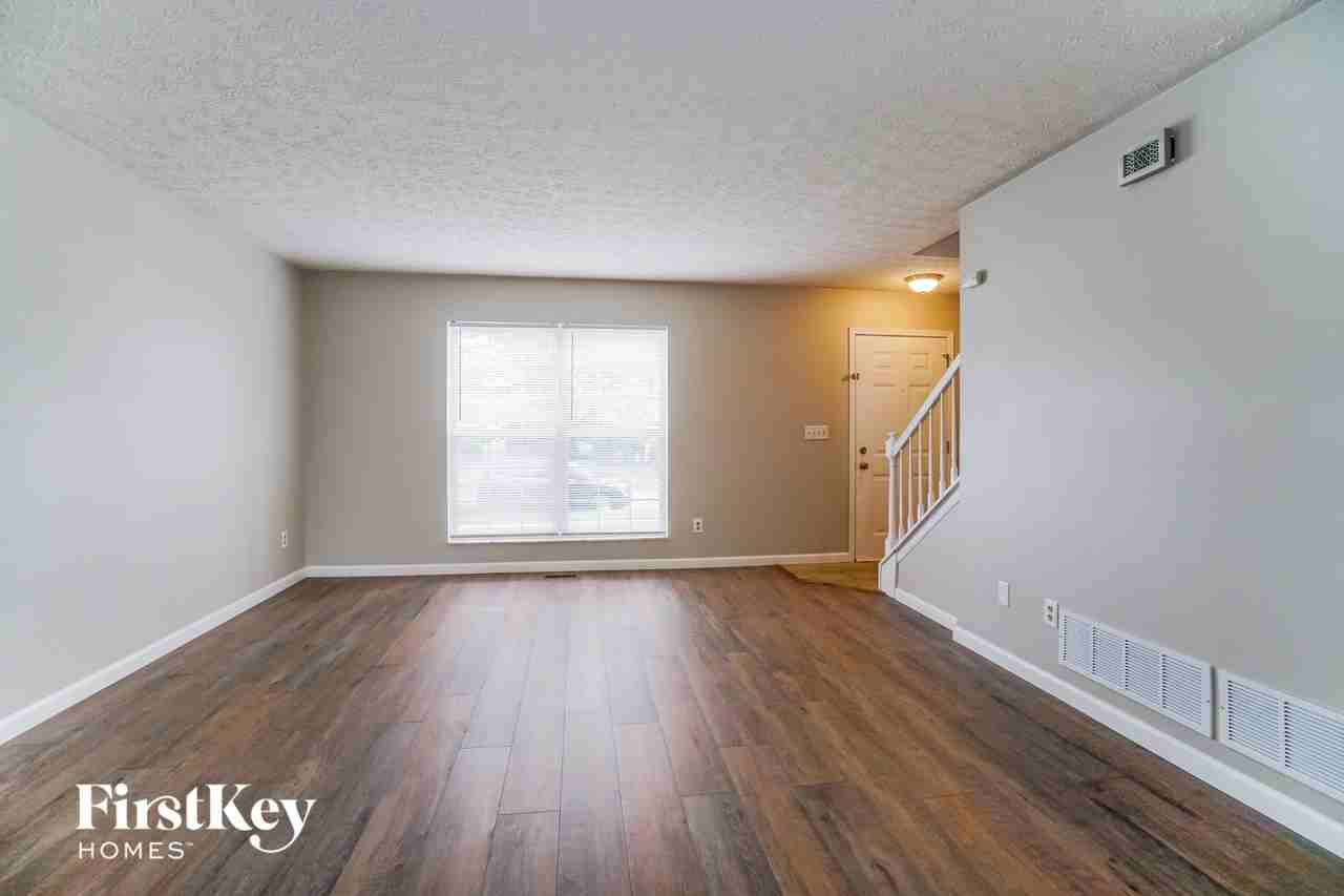 5951 Ocala Ct - Photo 2 of 15