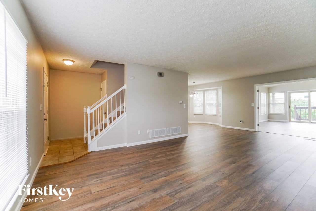 5951 Ocala Ct - Photo 3 of 15