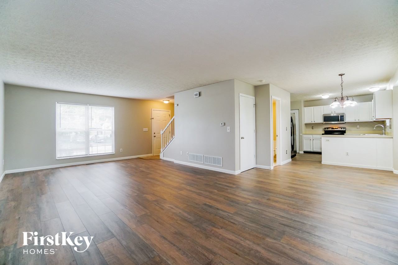 5951 Ocala Ct - Photo 4 of 15