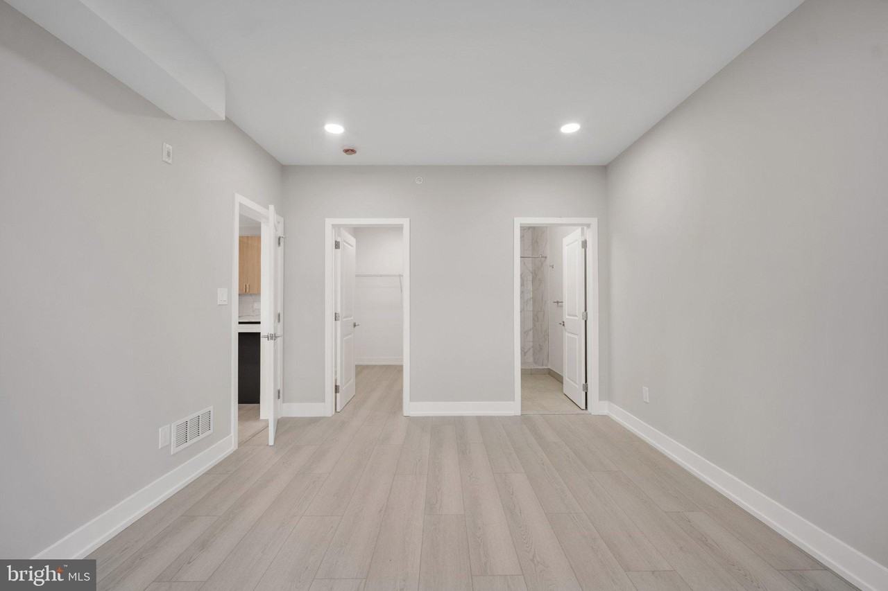 1111 S 24th St #402 - Photo 6 of 17