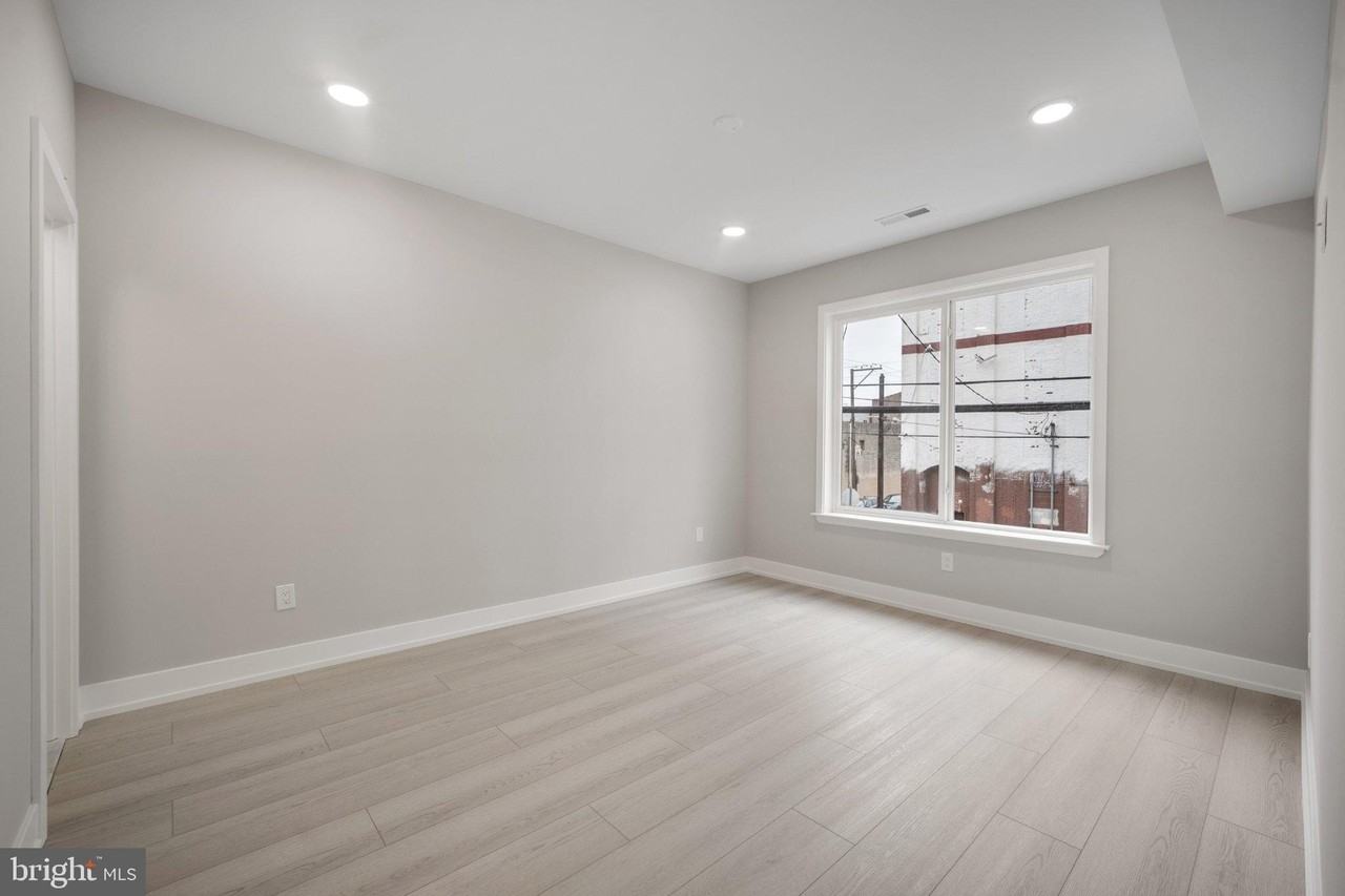 1111 S 24th St #402 - Photo 7 of 17
