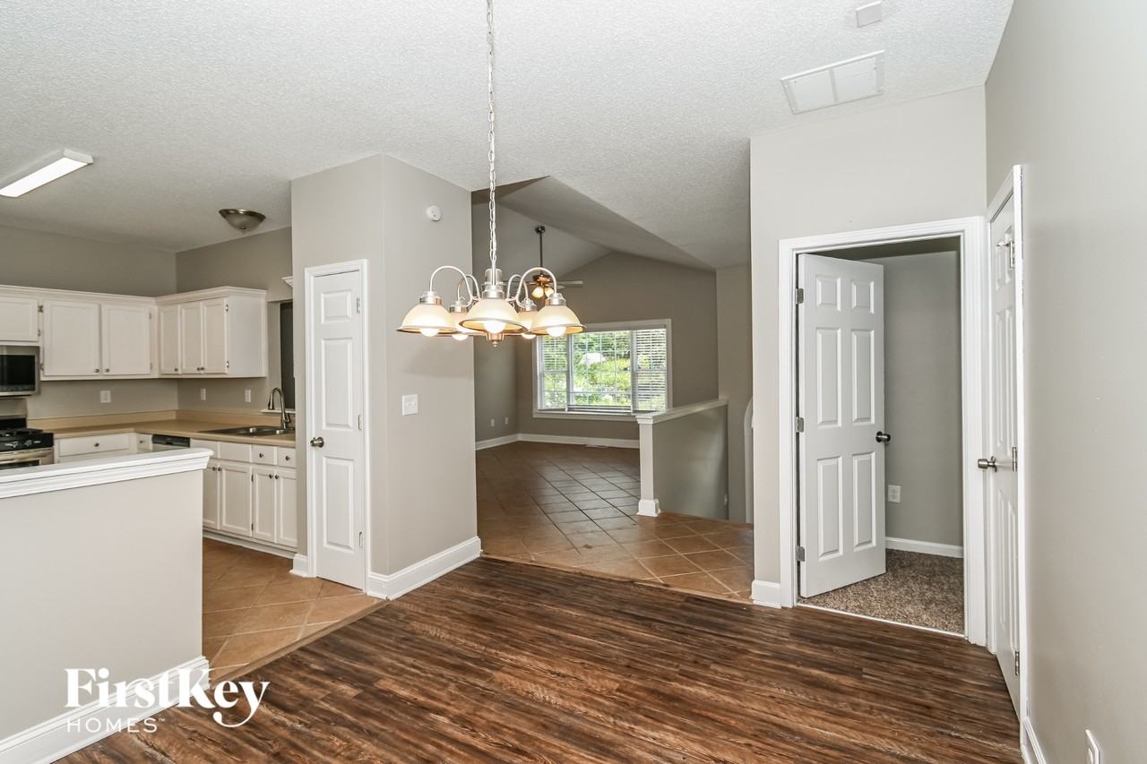 116 Ivey Lake Pkwy - Photo 4 of 15