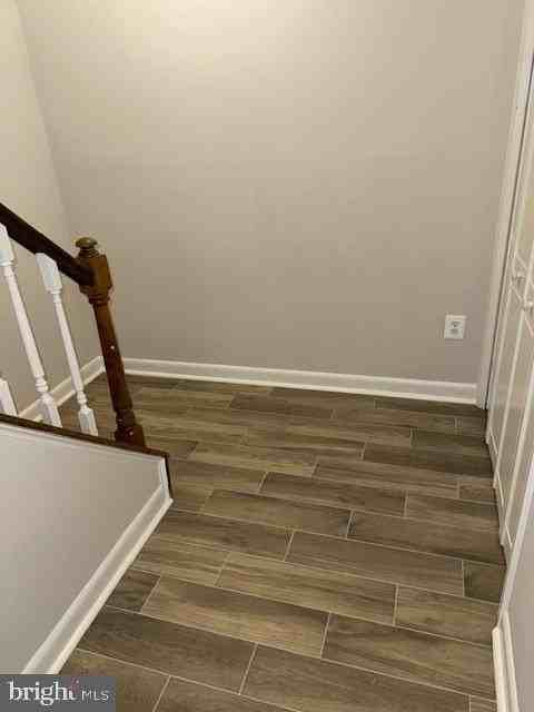 7412 Hallcrest Dr - Photo 2 of 43