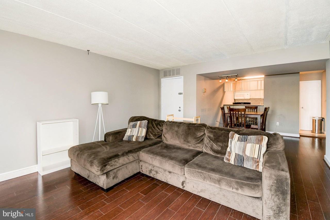 2627 Redcoat Dr #213 - Photo 4 of 18