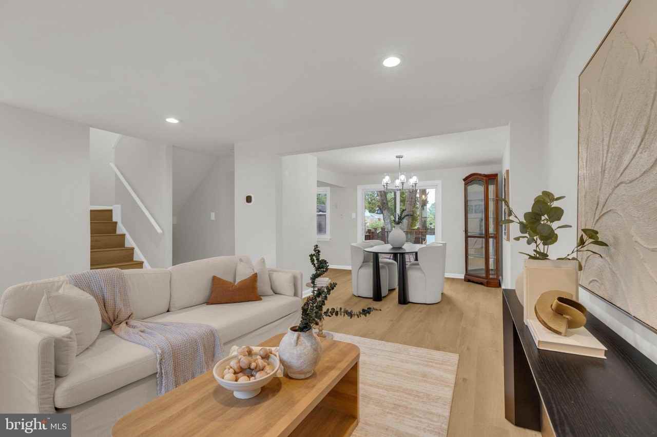 3046 Talking Rock Dr - Photo 4 of 34