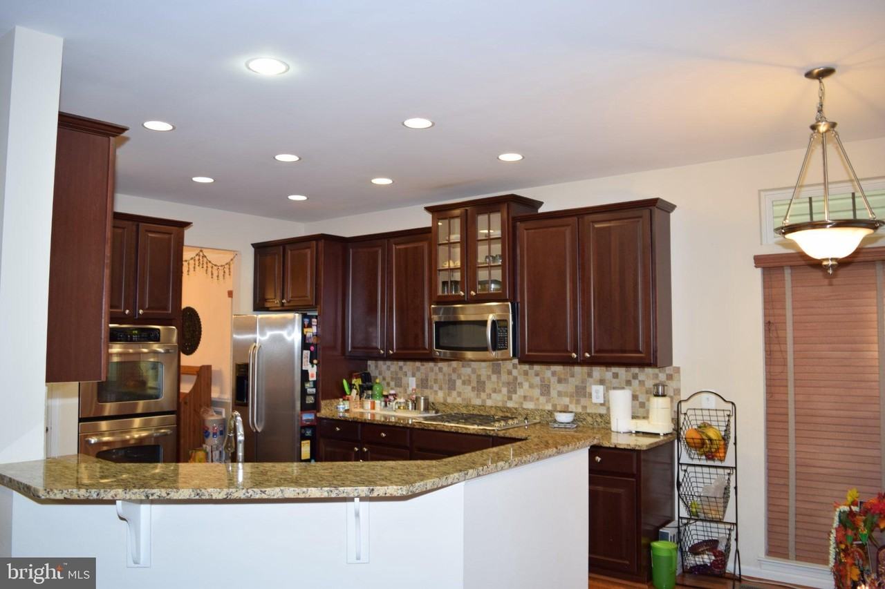 3791 Louise Ave - Photo 2 of 50