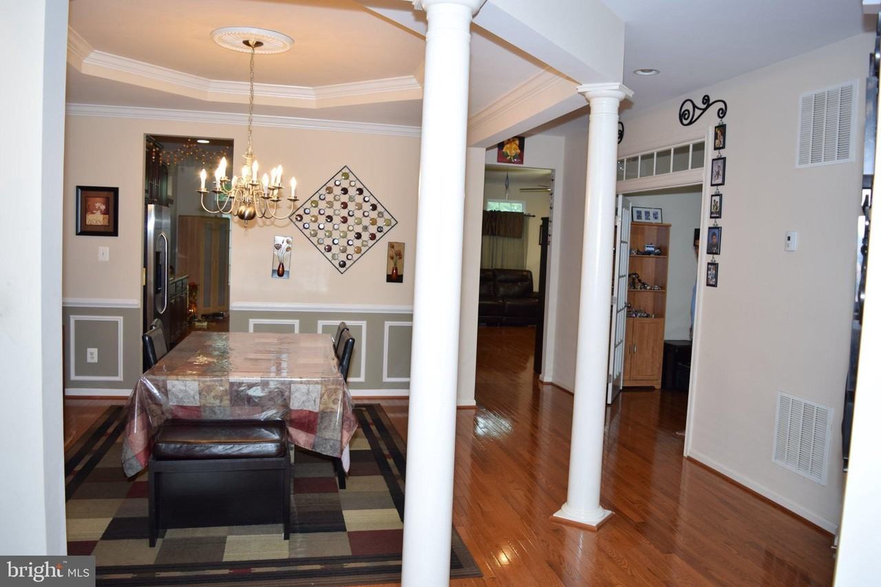 3791 Louise Ave - Photo 5 of 50