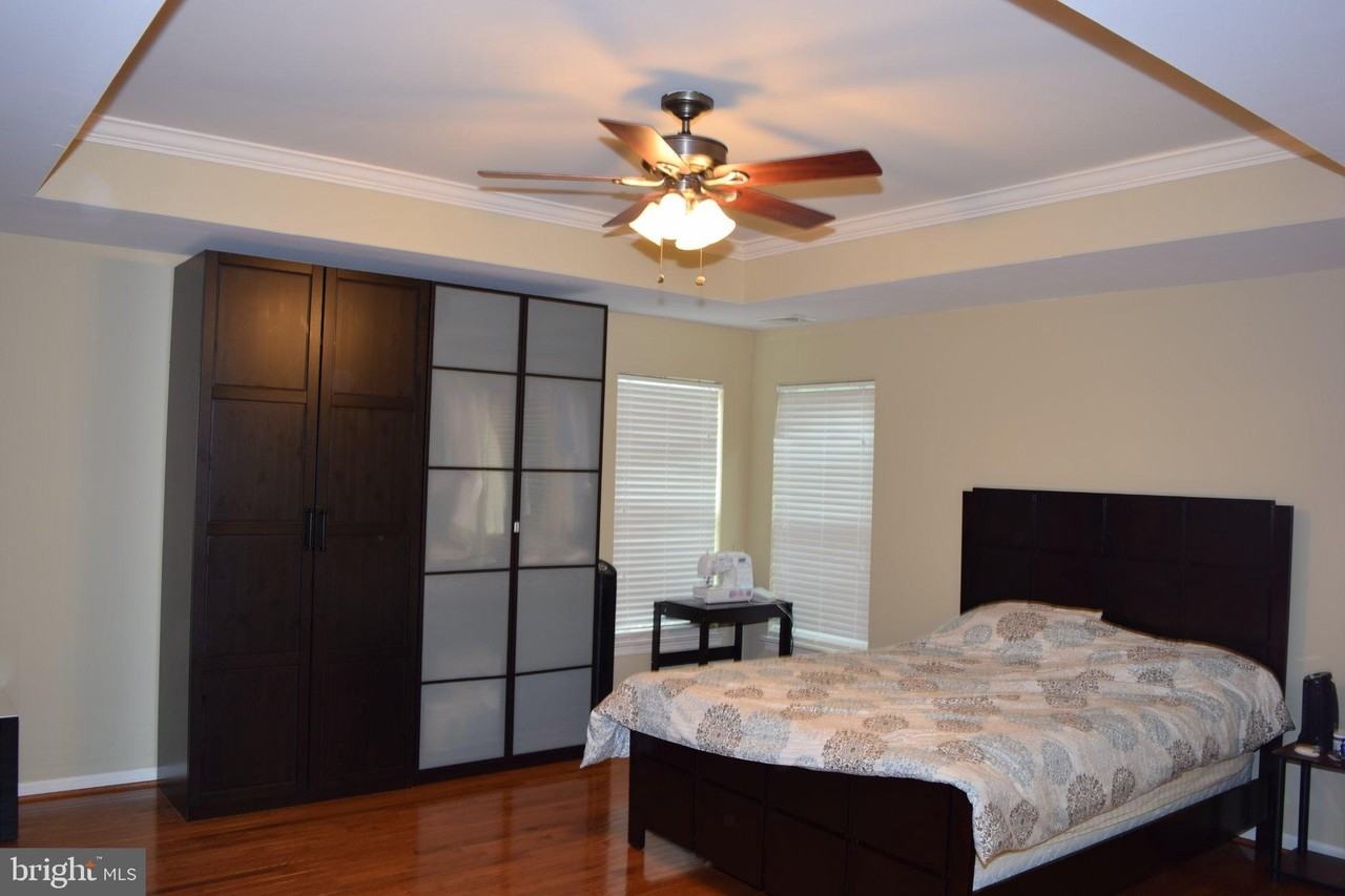 3791 Louise Ave - Photo 6 of 50