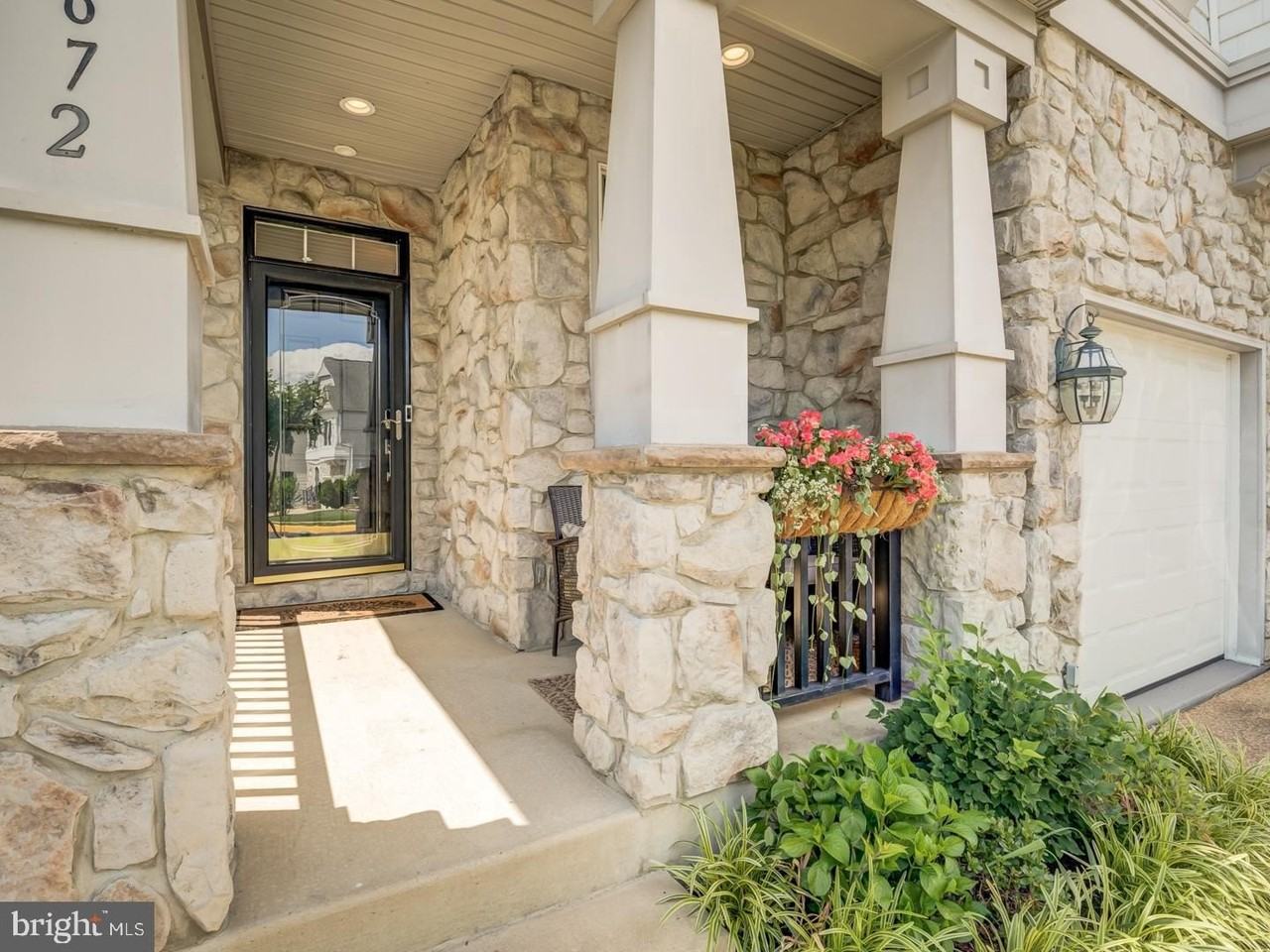 5672 Tower Hill Cir #A - Photo 3 of 41