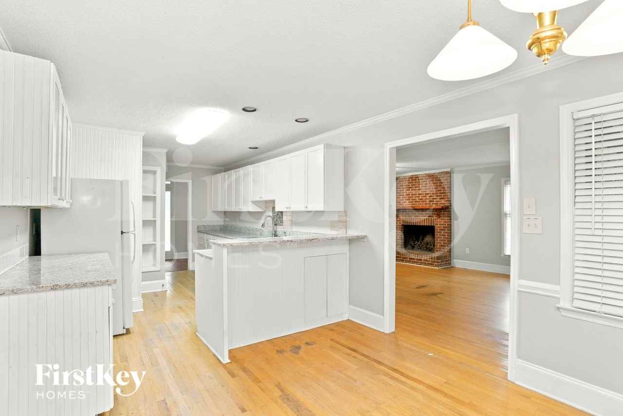 7117 Frances Irene Dr - Photo 4 of 16